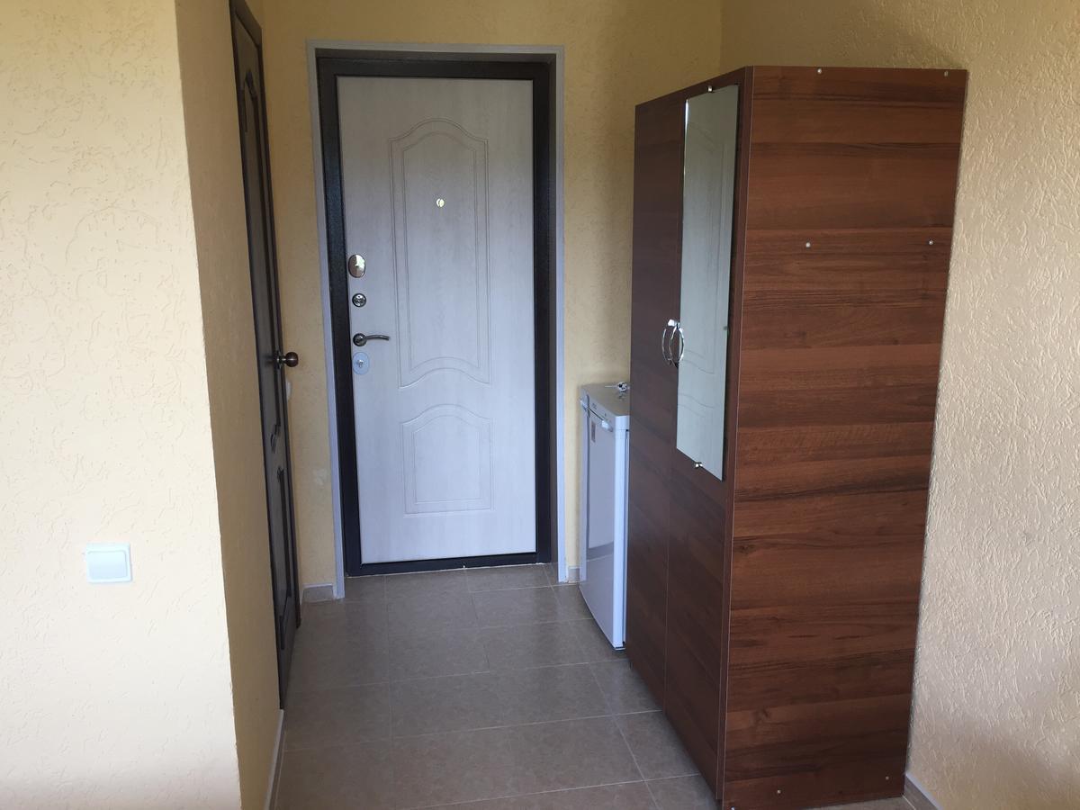 Dionisy Guest House Πιτσούντα Εξωτερικό φωτογραφία