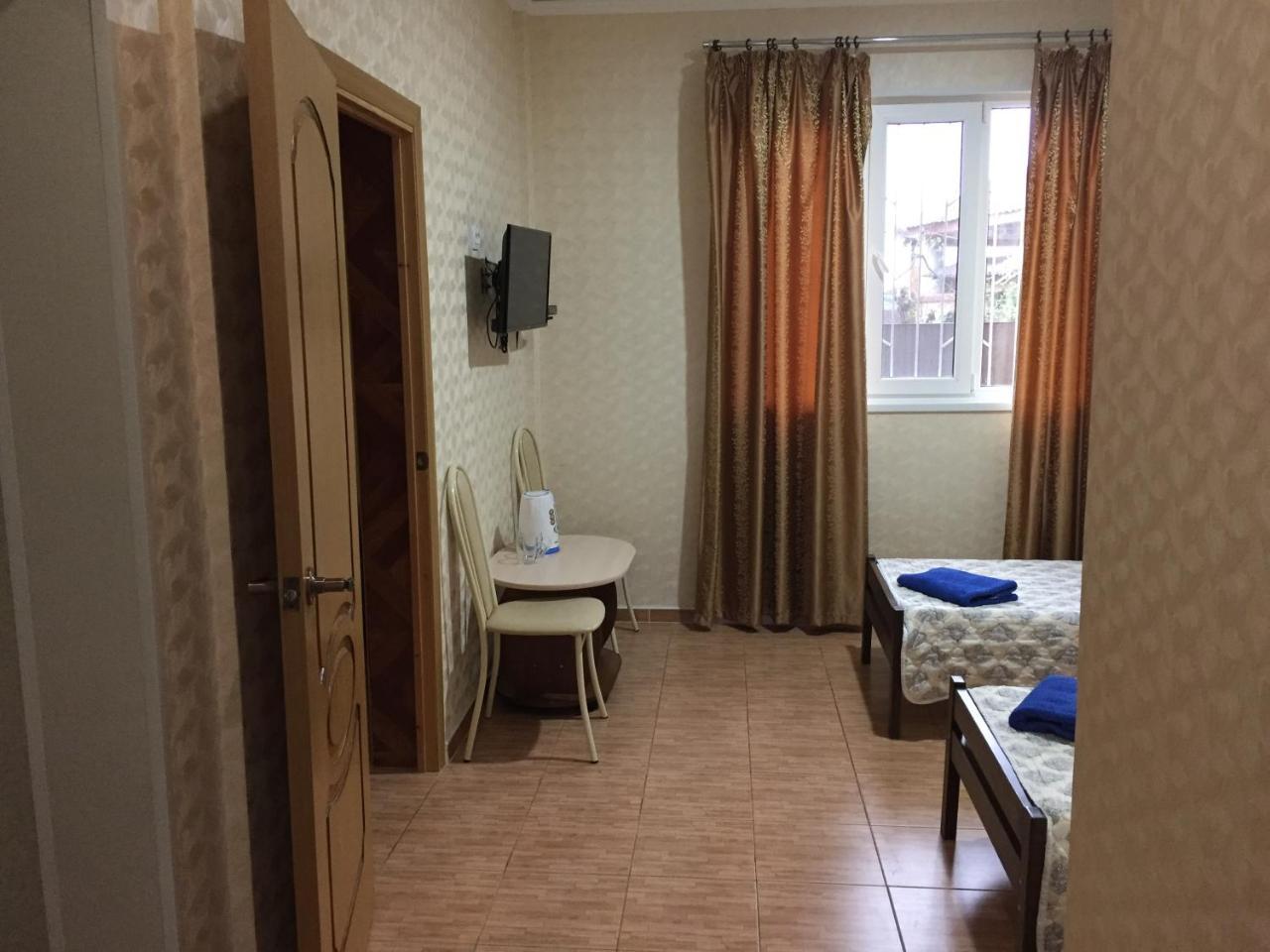 Dionisy Guest House Πιτσούντα Εξωτερικό φωτογραφία