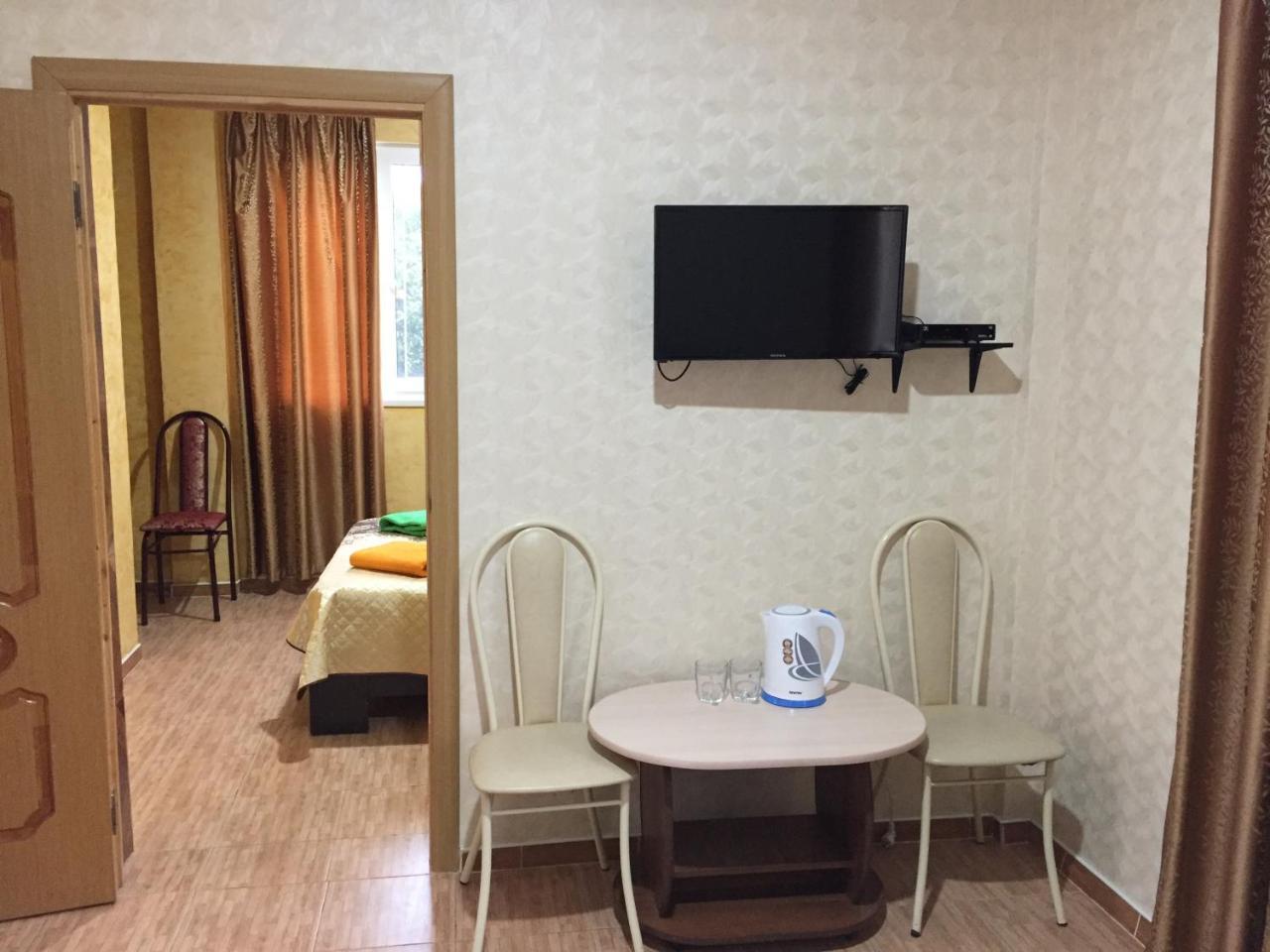Dionisy Guest House Πιτσούντα Εξωτερικό φωτογραφία